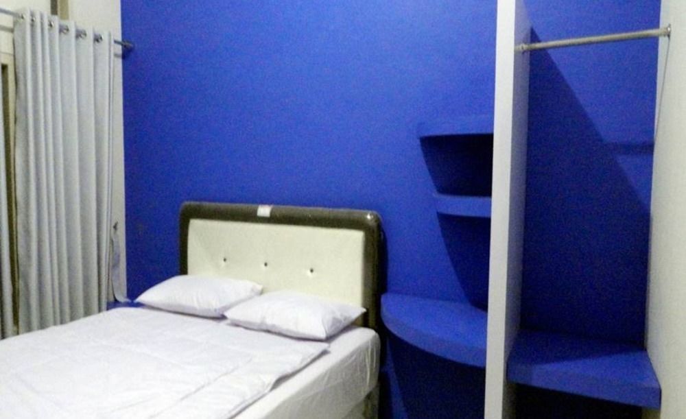 Clover Homestay Probolinggo Exterior foto